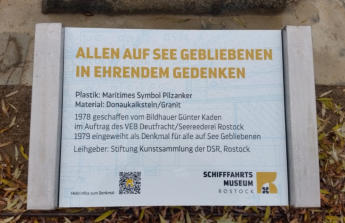 Denkmal für auf See gebliebene Seeleute, © by Wolfgang Zietzschmann